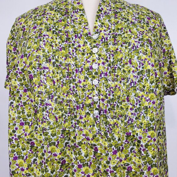 Woman Within Floral Short Sleeve Lightweight Top with Pintucking Size (18/20) L - Picture 4 of 12
